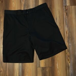 Greg Norman black shorts 34